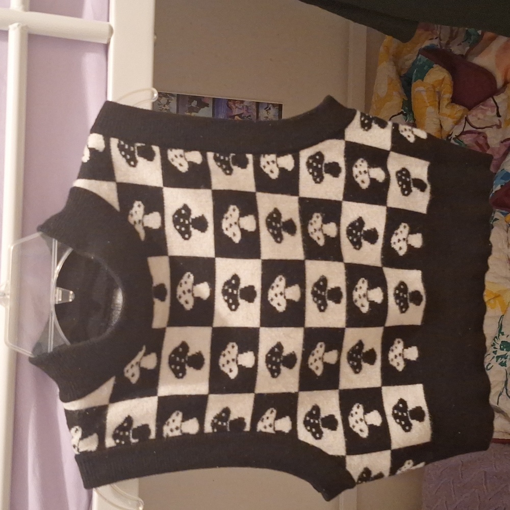 Size M, Mushroom Turtleneck from Forever 21